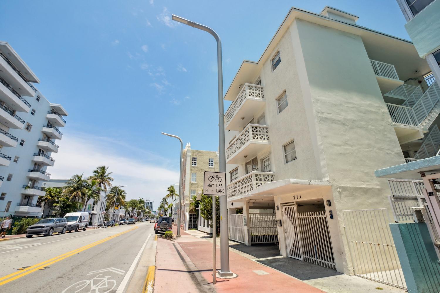 713 Miami Beach Apartments Oda fotoğraf