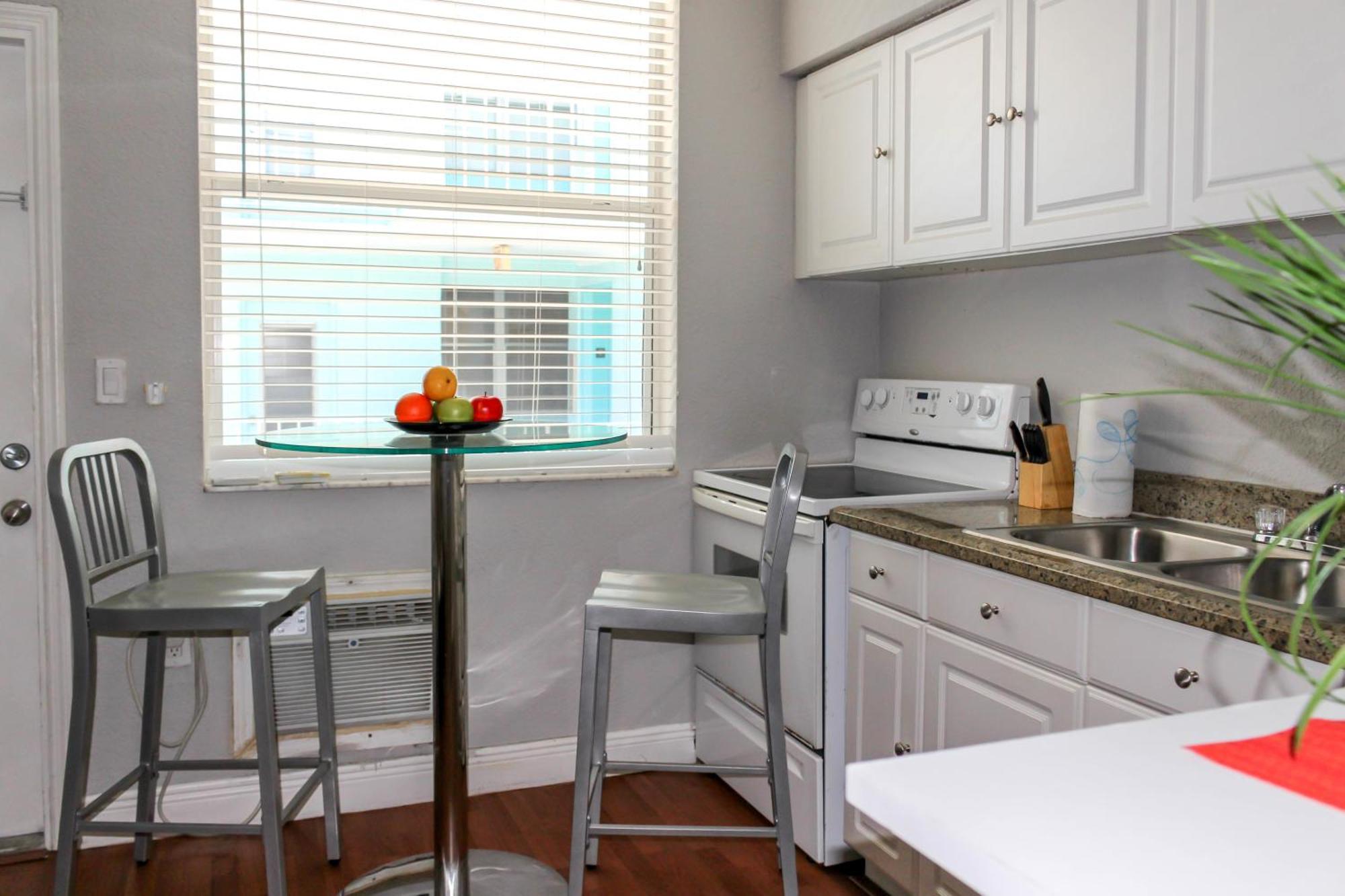 713 Miami Beach Apartments Oda fotoğraf
